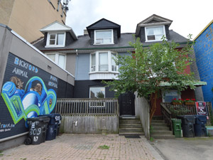 3+ Bedroom apartment for rent in TORONTO