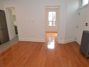 Bachelor apartment for rent in TORONTO   