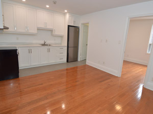 Bachelor apartment for rent in TORONTO   