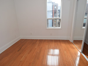 Bachelor apartment for rent in TORONTO   