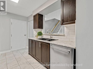 3+ Bedroom apartment for rent in Scarborough    