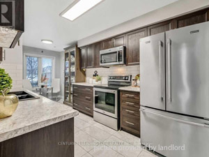 3+ Bedroom apartment for rent in Scarborough    