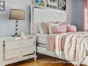 3+ Bedroom apartment for rent in Scarborough    