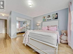 3+ Bedroom apartment for rent in Scarborough    