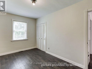 3+ Bedroom apartment for rent in Scarborough    