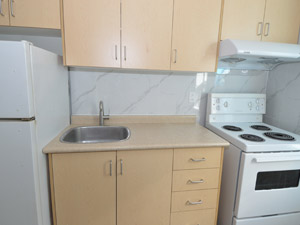 Bachelor apartment for rent in EAST YORK 