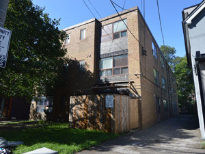 Bachelor apartment for rent in EAST YORK 