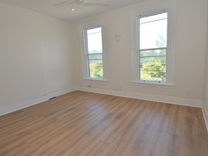 Unknown apartment for rent in TORONTO 