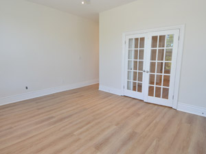Unknown apartment for rent in TORONTO 