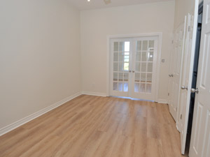 Unknown apartment for rent in TORONTO 