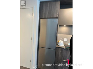 Bachelor apartment for rent in Toronto