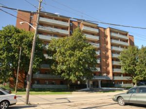 1020 Shaw Dr Mississauga On 2 Bedroom For Rent Mississauga Apartments