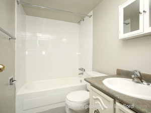 2 Bedroom apartment for rent in Oshawa