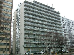 Rental High-rise 494 Avenue Rd, Toronto, ON