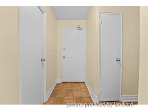 Bachelor apartment for rent in EAST YORK