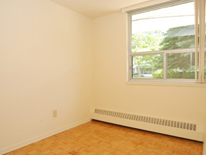 3+ Bedroom apartment for rent in NORTH YORK 