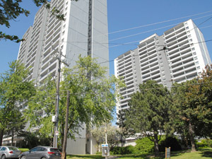 Bachelor apartment for rent in TORONTO