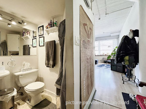 1 Bedroom apartment for rent in TORONTO 