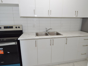 Bachelor apartment for rent in North York