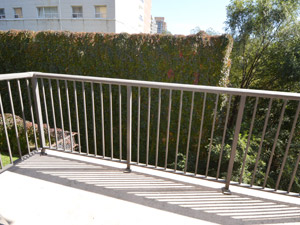 Bachelor apartment for rent in North York