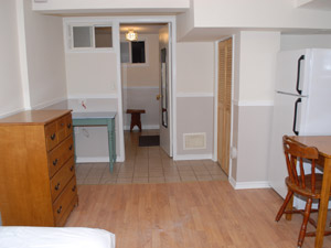 Bachelor apartment for rent in NORTH YORK