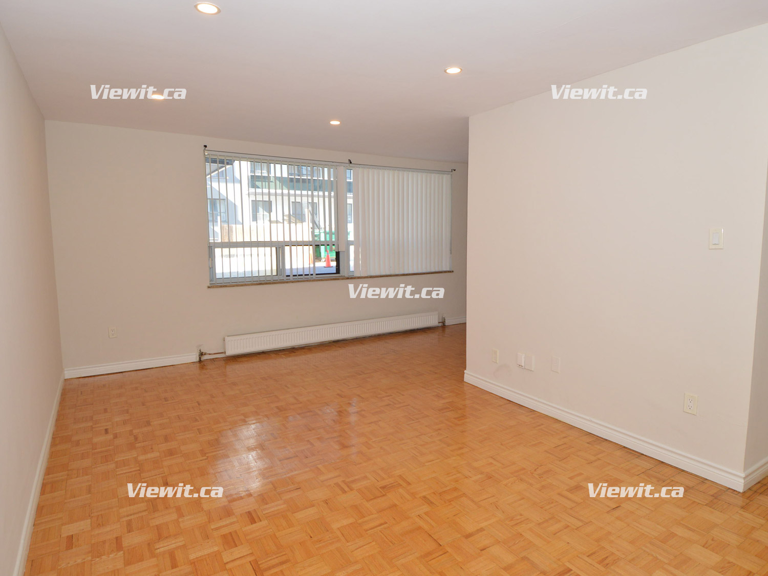 2202 Weston Rd North York, 1 bdrm 2
