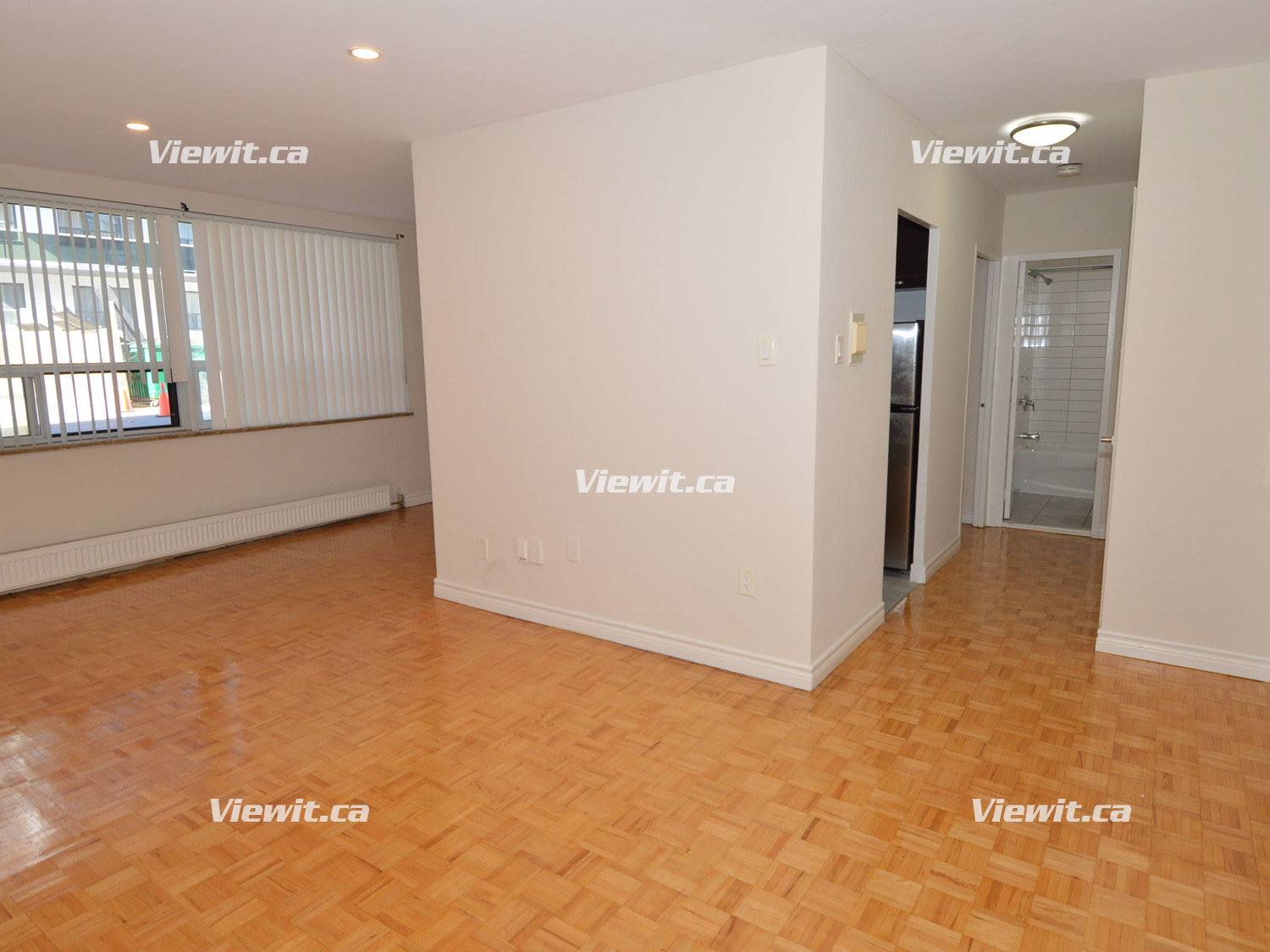 2202 Weston Rd North York, 1 bdrm 3