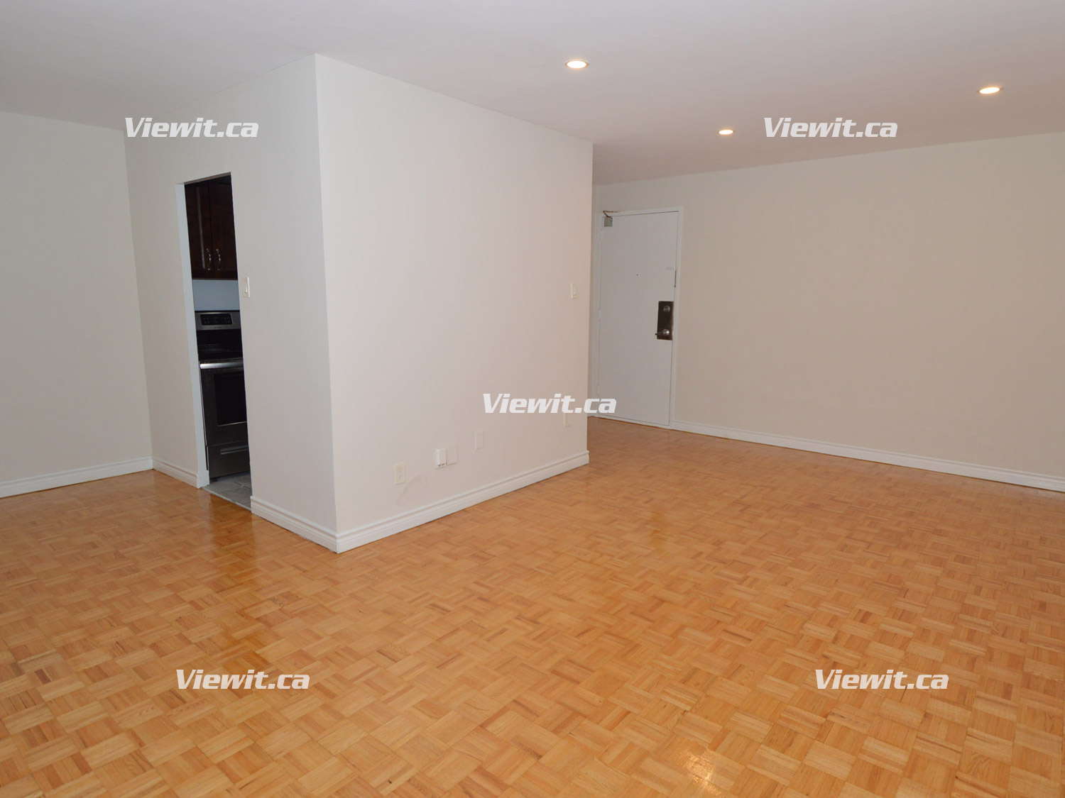 2202 Weston Rd North York, 1 bdrm 4