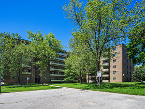 Rental Low-rise 121 Minerva Ave, Scarborough, ON