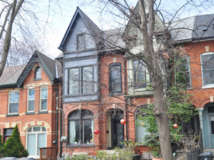 3+ Bedroom apartment for rent in TORONTO