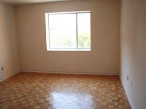 Bachelor apartment for rent in OAKVILLE
