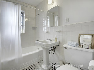 2 Bedroom apartment for rent in Etobicoke