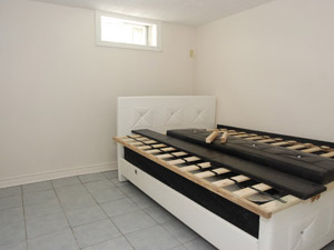 Room / Shared apartment for rent in SCARBOROUGH 