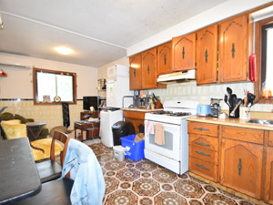 3+ Bedroom apartment for rent in Toronto