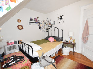 3+ Bedroom apartment for rent in Toronto