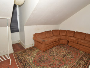 3+ Bedroom apartment for rent in TORONTO