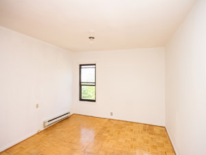 3+ Bedroom apartment for rent in TORONTO