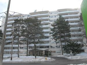 Bachelor apartment for rent in Toronto