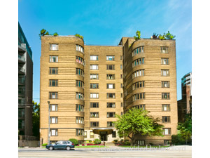 Bachelor apartment for rent in TORONTO