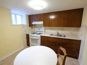 Bachelor apartment for rent in TORONTO