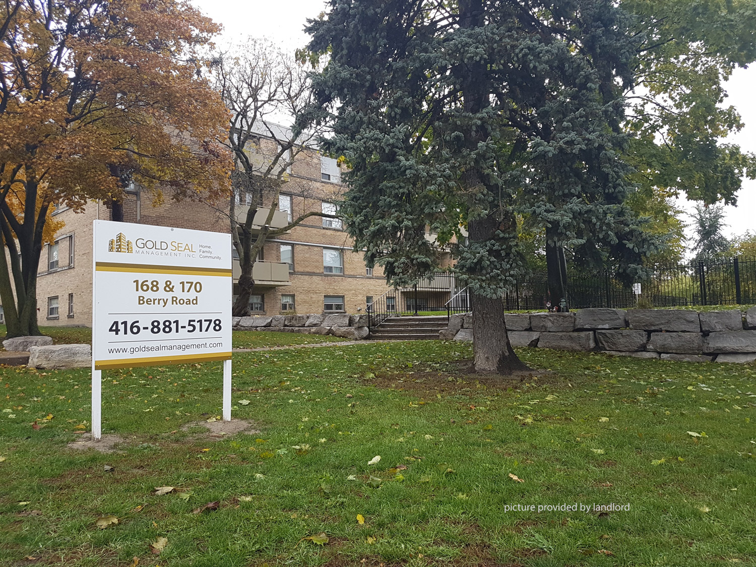 For rent 168170 Berry Road Etobicoke, 2 bdrm Viewit 4695