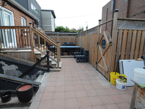 Room / Shared apartment for rent in EAST YORK