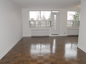 Bachelor apartment for rent in NORTH YORK 