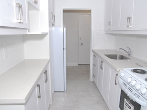 Bachelor apartment for rent in NORTH YORK 