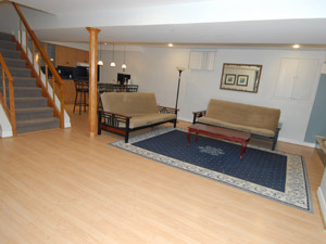 2 Bedroom apartment for rent in RICHMOND HILL