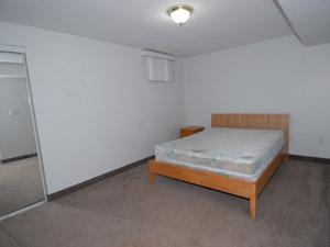 2 Bedroom apartment for rent in RICHMOND HILL