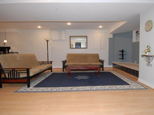 2 Bedroom apartment for rent in RICHMOND HILL