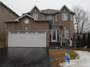 2 Bedroom apartment for rent in RICHMOND HILL
