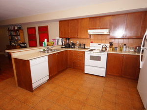 2 Bedroom apartment for rent in Toronto