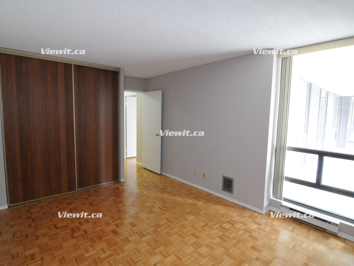 For rent 2 Forest Laneway North York, 3+ bdrm Viewit 53418